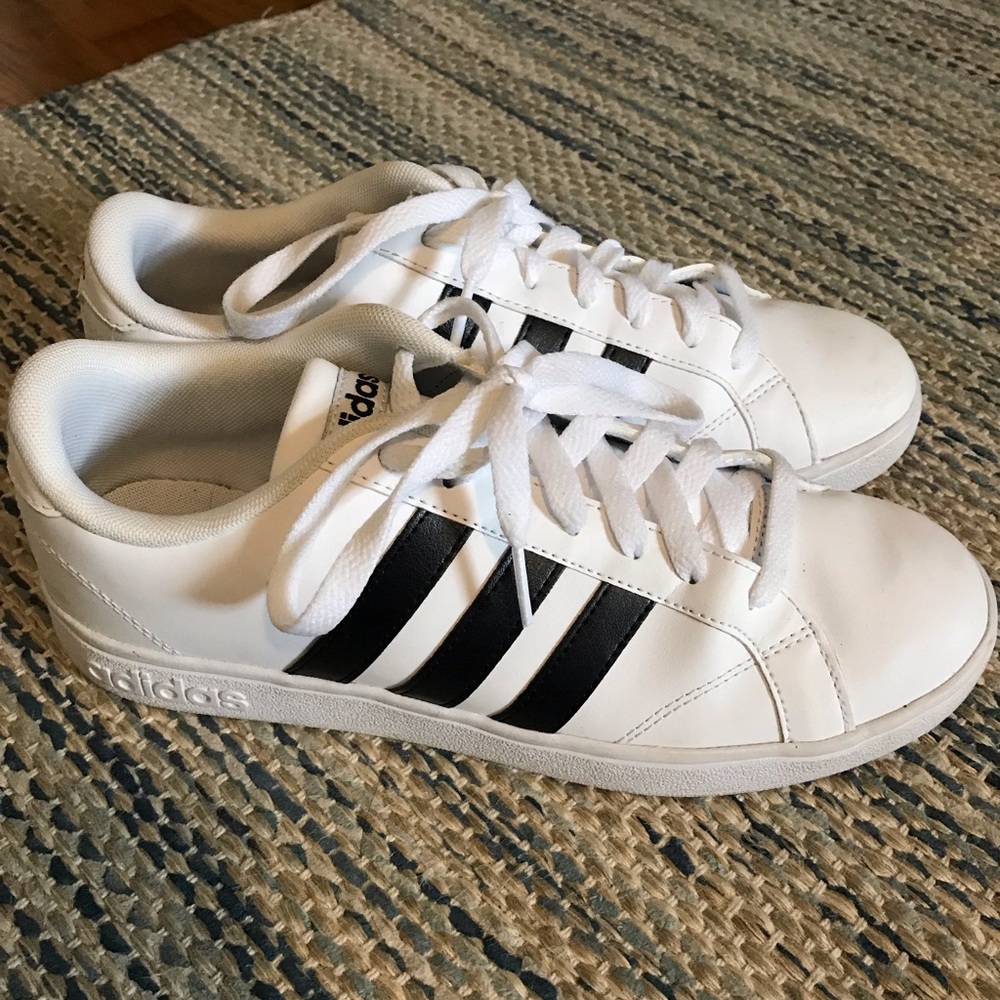Adidas tennis shoes